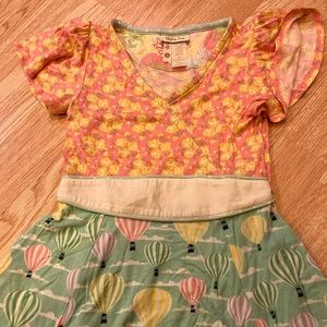 Matilda Jane top. Size 6. Cute design.